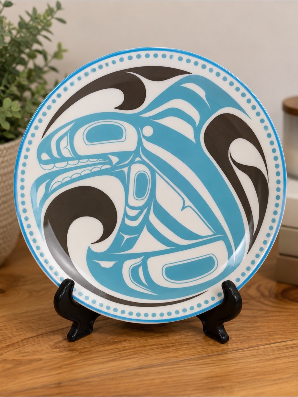 Native Northwest Orca Art Plate – Indigenous Artist Design – Vancouver, Canada
